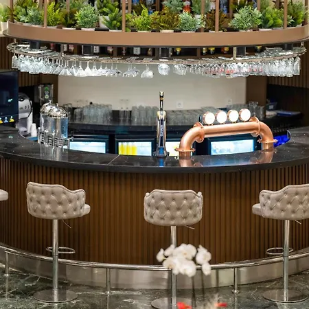 Numa Club Szálloda