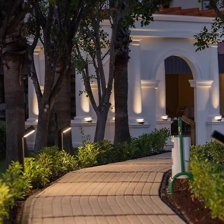 Hotel Numa Club Side